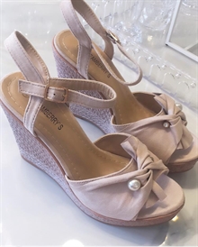 Ally wedges med kilehæl sko med perle - beige